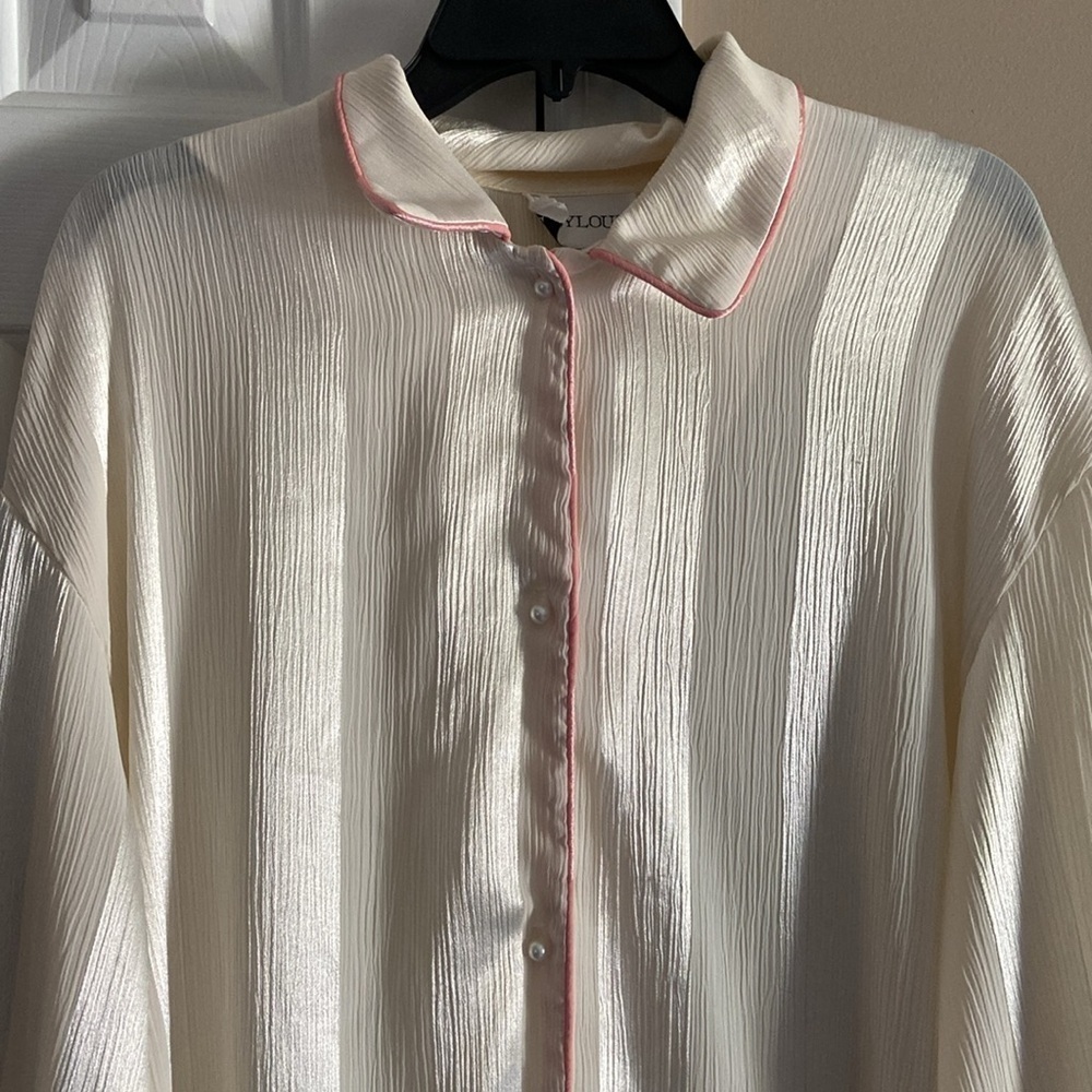 Vintage Keyloun Cream And Pink Long Satin Striped House Coat Robe Duster Buttons - Picture 4 of 7